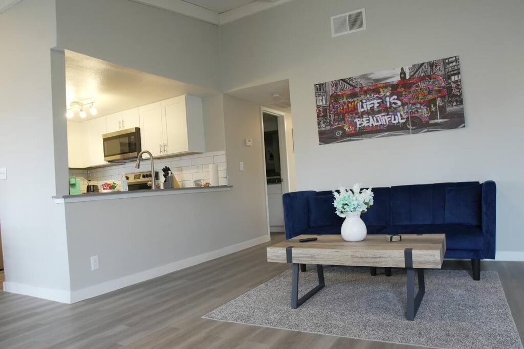 2 Bedroom Minutes From Las Vegas Strip And Airport Exterior photo